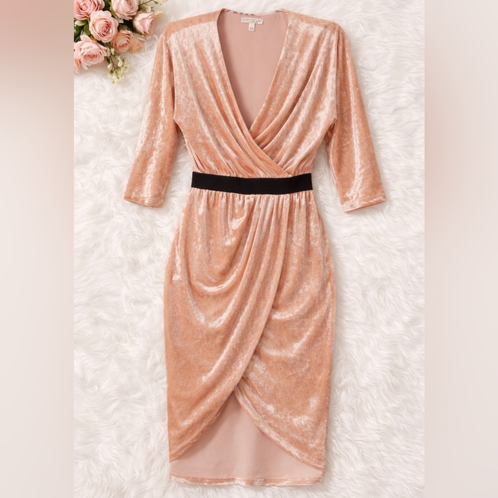 New York & Company Velvet Wrap Dress in Soft Pink